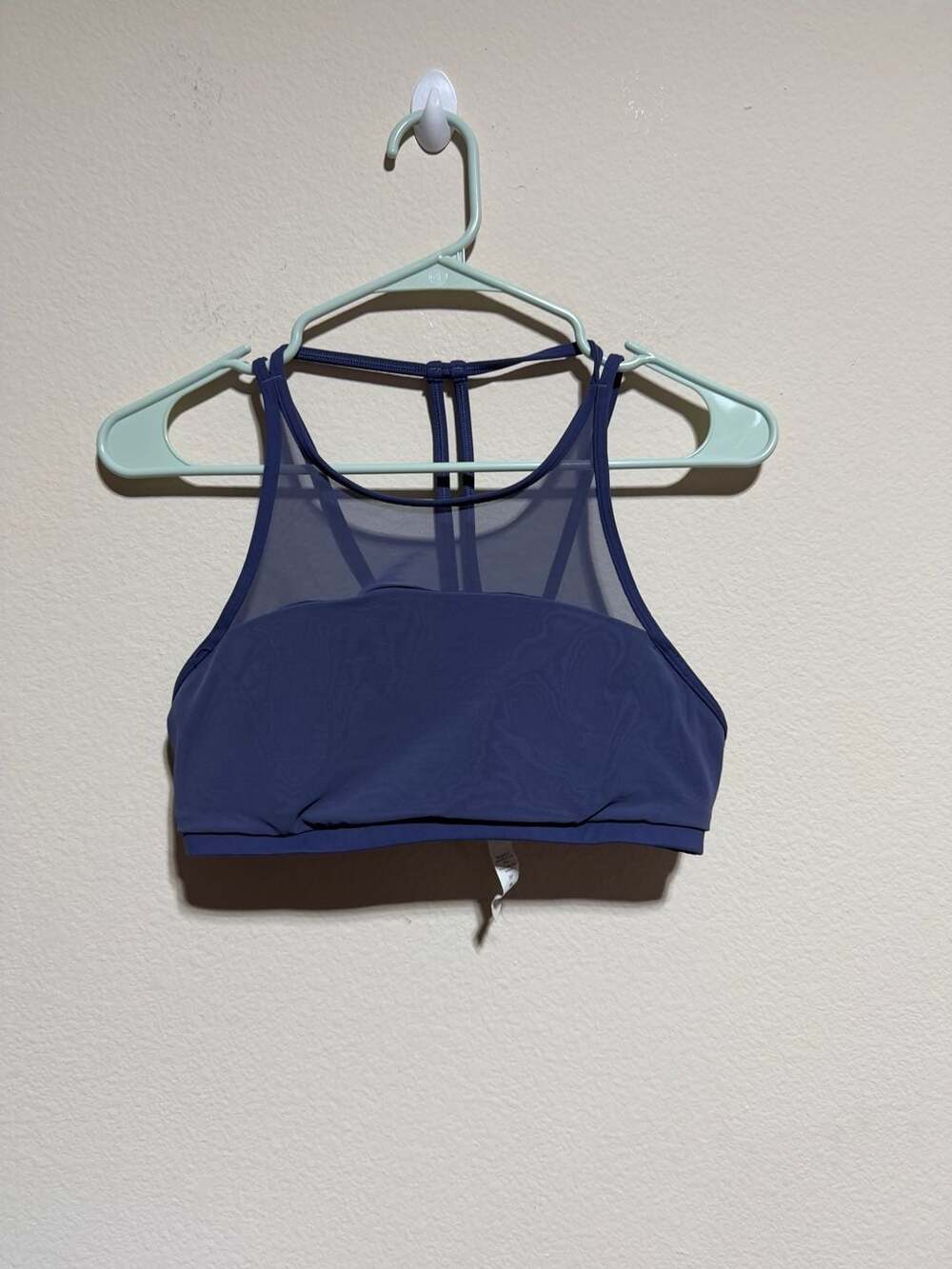 Lululemon Size 6 Mesh High Neck Sports Bra